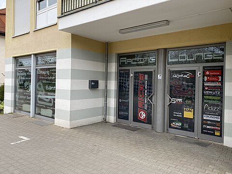 Außenansicht RacingLounge77